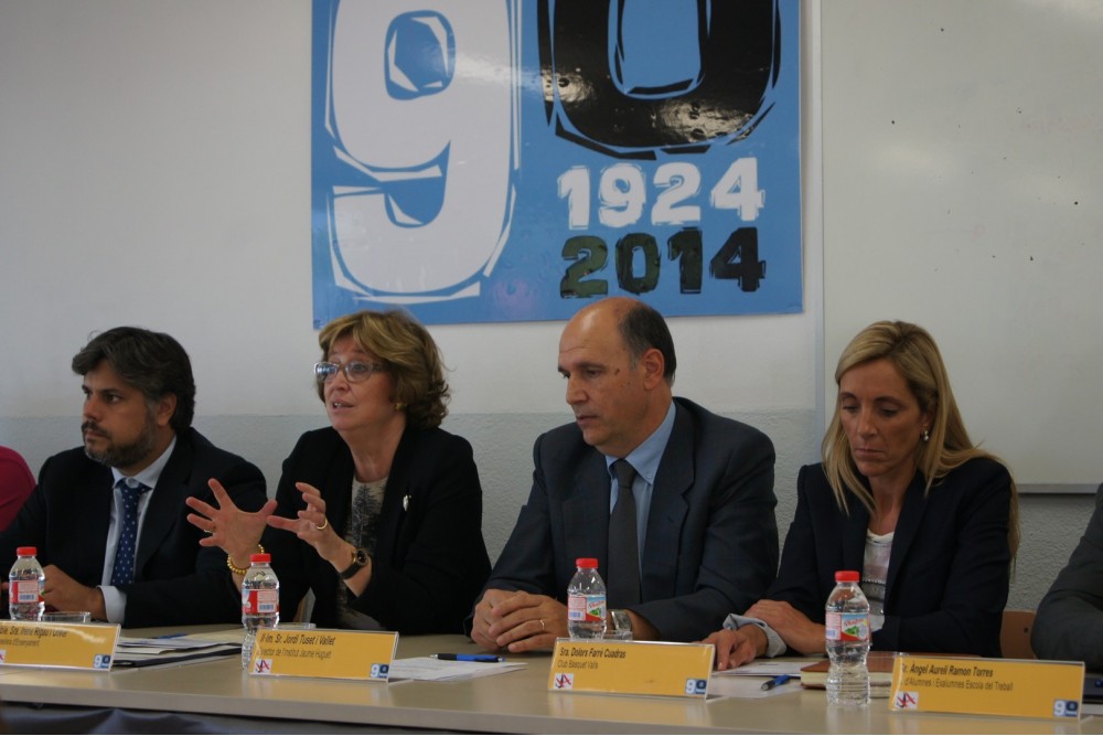 Signatura dual amb la consellera