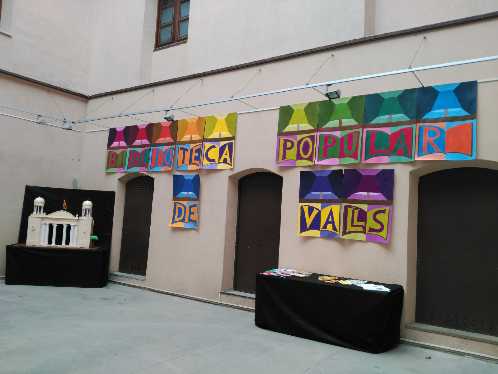 INAUGURACIÓ EXPO BIBLIO maqueta